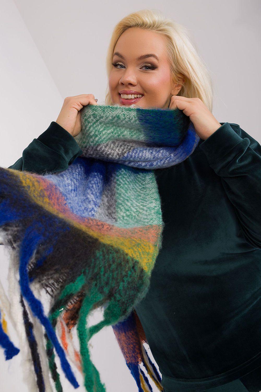 Shawl model 190542 AT