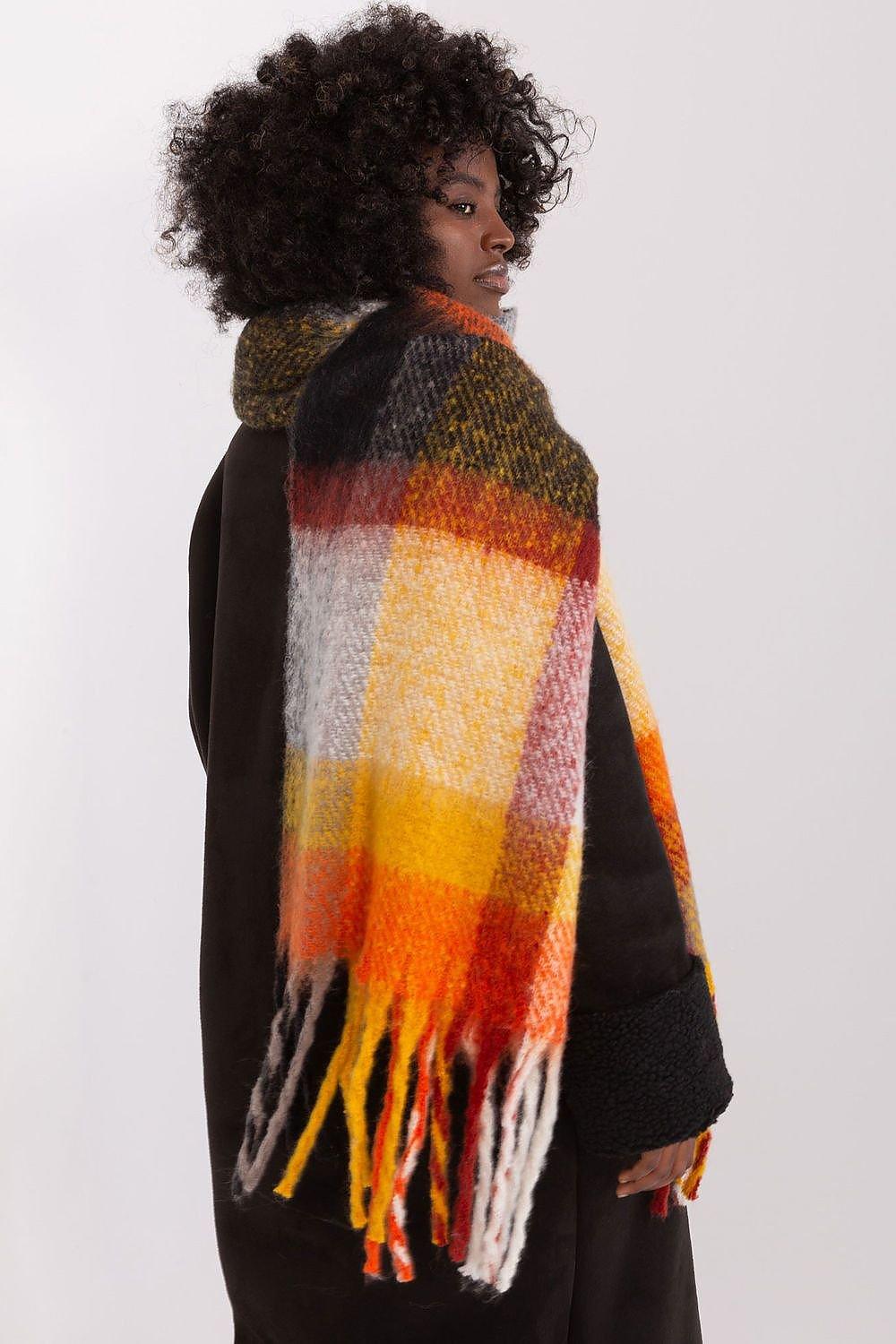 Shawl model 190542 AT