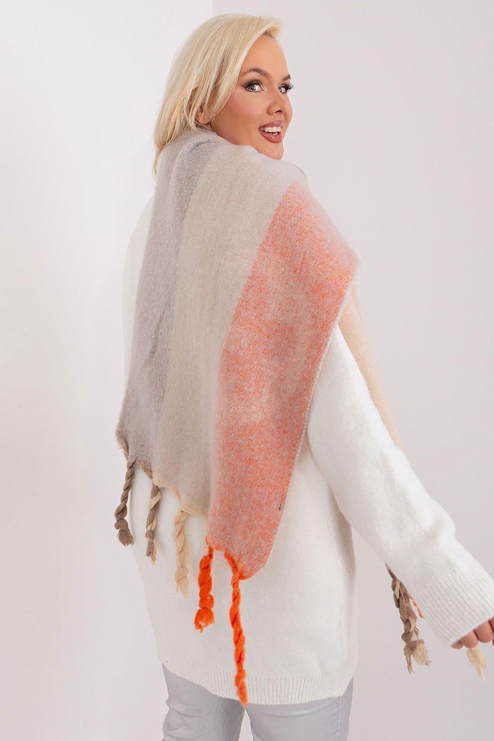 Shawl model 190561 AT