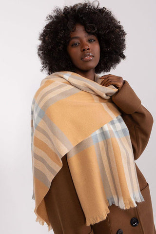 Shawl model 190569 AT