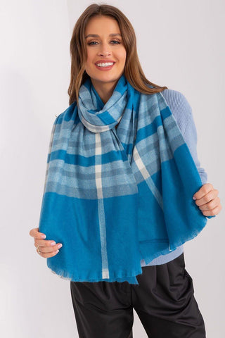 Shawl model 190569 AT