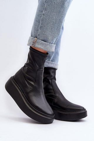 Buskin boots model 192284 Step in style - Honesty Sales U.K