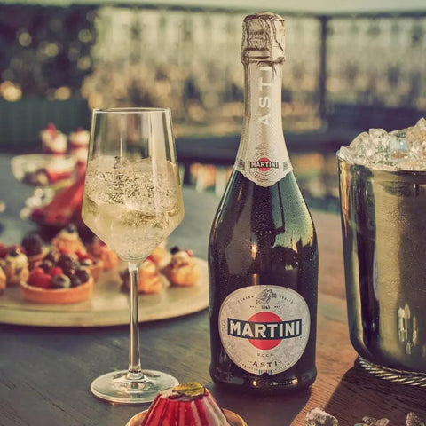 MARTINI Asti Italian Sparkling Wine, 75cl MARTINI